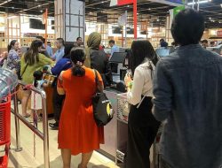 Bingung Nunggu Buka Puasa? Belanja dalam Transmart, Ada Diskon 50%+20%