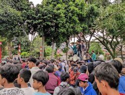 Mahasiswa UIKA dan BEM Bogor Gelar Aksi “Bogor Melawan” di Depan Istana Bogor